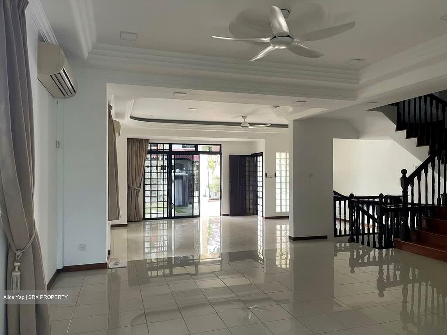 Yuk Tong Avenue (D21), Terrace #554229771